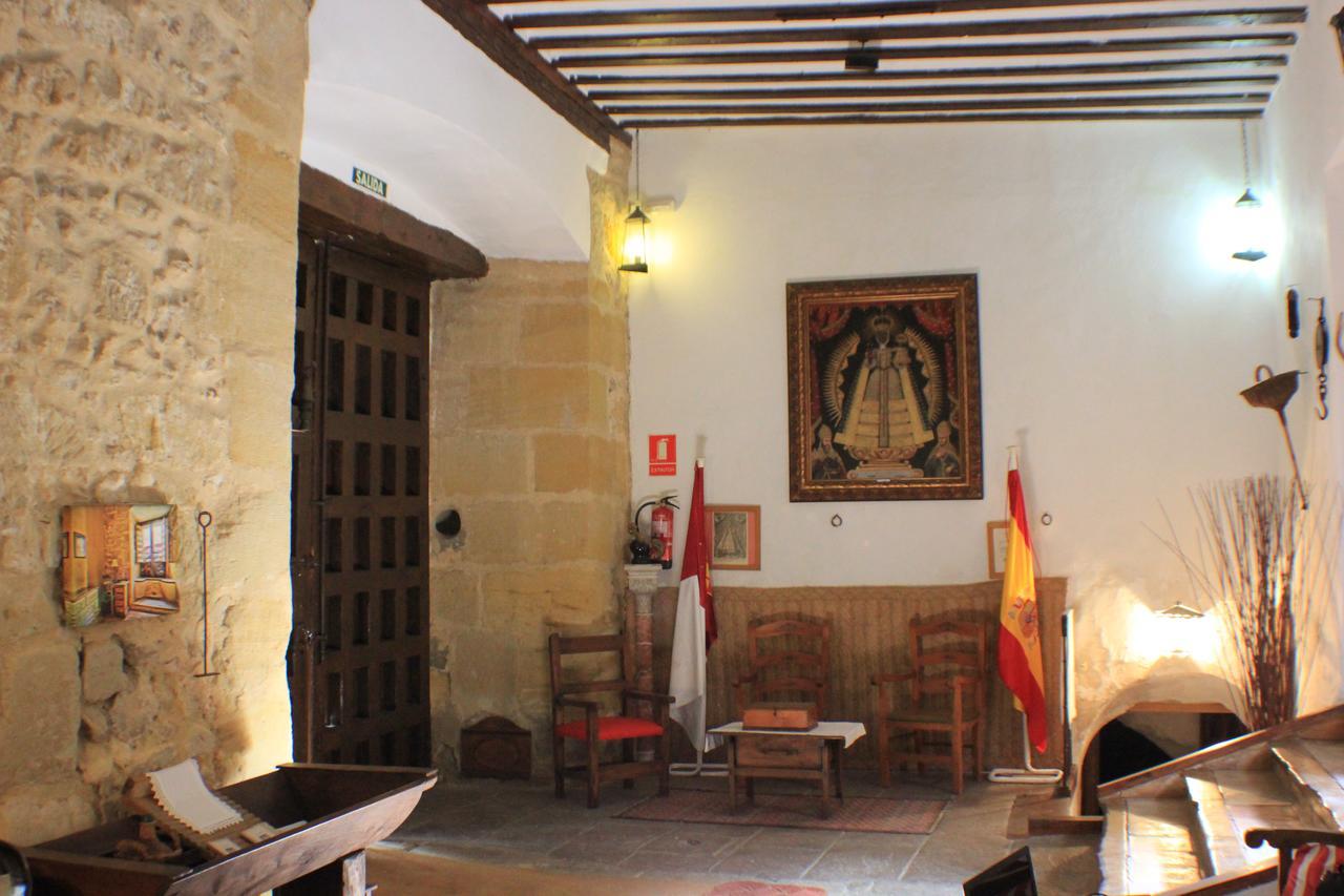 Casa Palacio Conde De Garcinarro Huete ภายนอก รูปภาพ